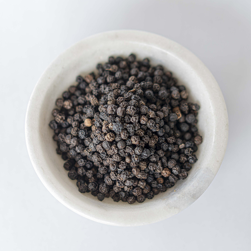Spiccioli e erbe naturali migliorati di pepe nero Durata di conservazione 12 mesi Forma essiccata