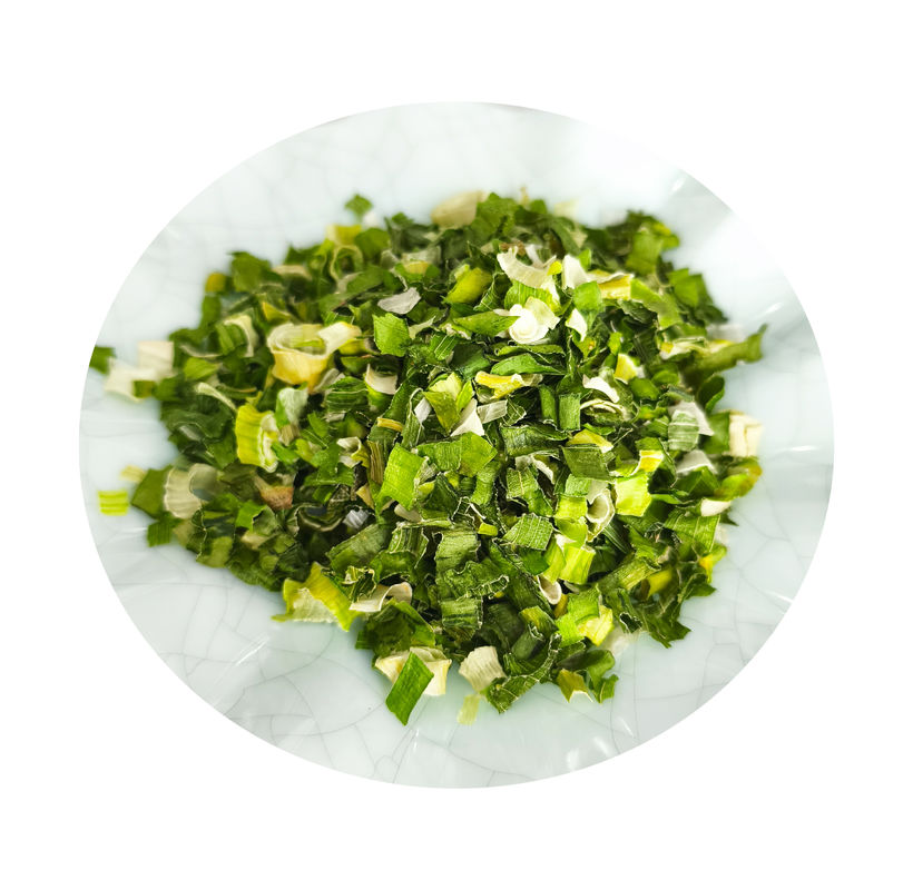 Verdure disidratate ingrosso Rulli di cipolla essiccati all'aria 3*3mm 5*5mm Colore naturale Sapore Nessun additivo Max 7% umidità Cartone imballaggio Alta qualità