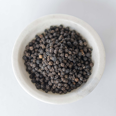 Spezie e erbe secche pepe nero intero pepe nero naturale