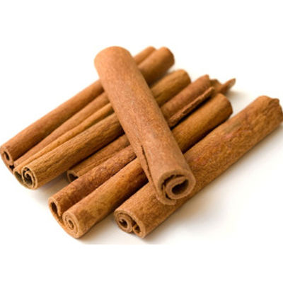 Bastoni naturali di cannella con aroma piccante conservati per 12 mesi