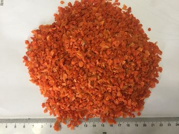 i chip secchi croccanti della carota di 5x5mm, verdura disidratata scheggia la nutrizione